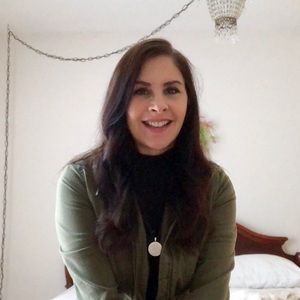 Meet your Posher, Christine